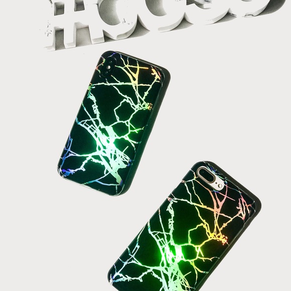 Black Holographic Case for Iphone - Picture 3 of 4